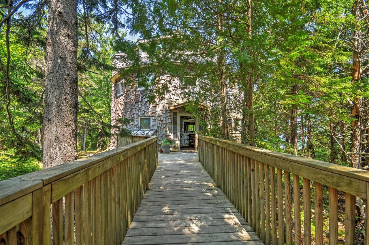 Dragonwood Castle On Waterfront With Stunning View Βίλα Prospect Harbor Εξωτερικό φωτογραφία